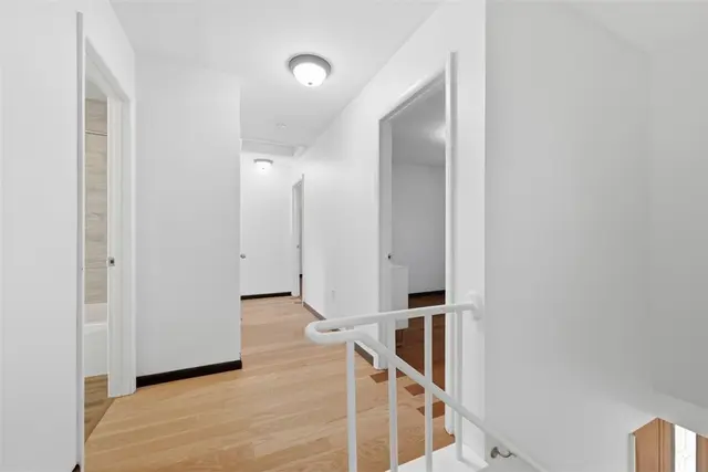 7808 Pine St gallery image 44