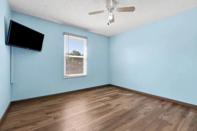 782 Sunset CIRCLE gallery image 16