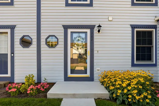 782 Sunset CIRCLE gallery image 23