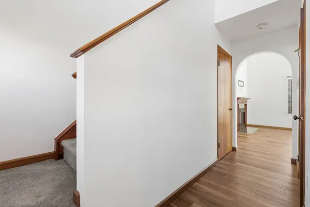 782 Sunset CIRCLE gallery image 36