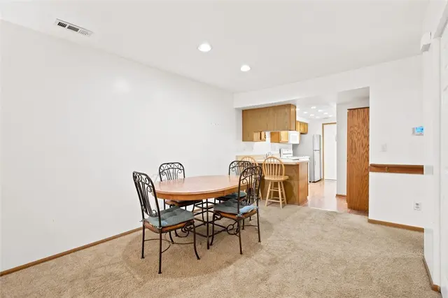 79 Ashford Drive 79 gallery image 8