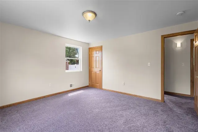7911 Roderick Dr gallery image 2