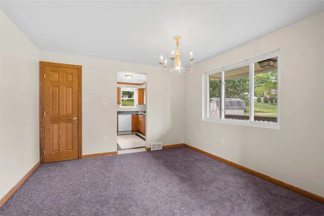 7911 Roderick Dr gallery image 18