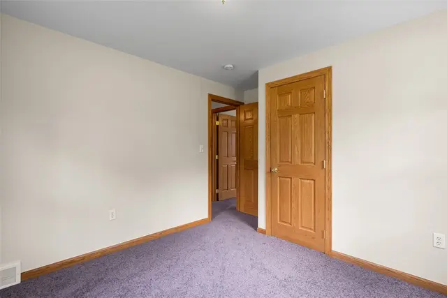 7911 Roderick Dr gallery image 22