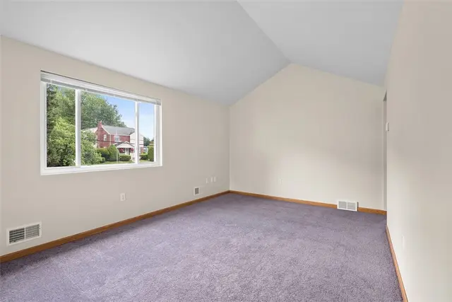 7911 Roderick Dr gallery image 26