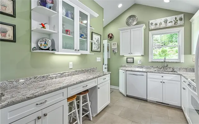7921 Marmion Dr gallery image 9