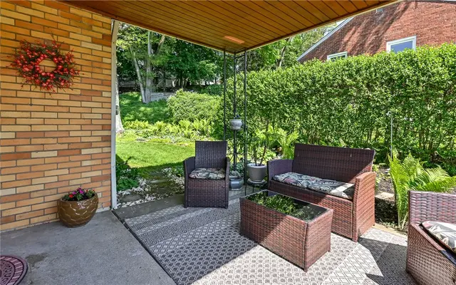 7921 Marmion Dr gallery image 40