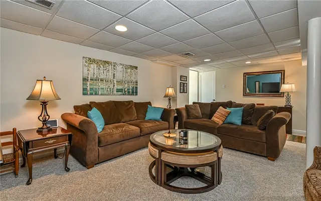 7921 Marmion Dr gallery image 41