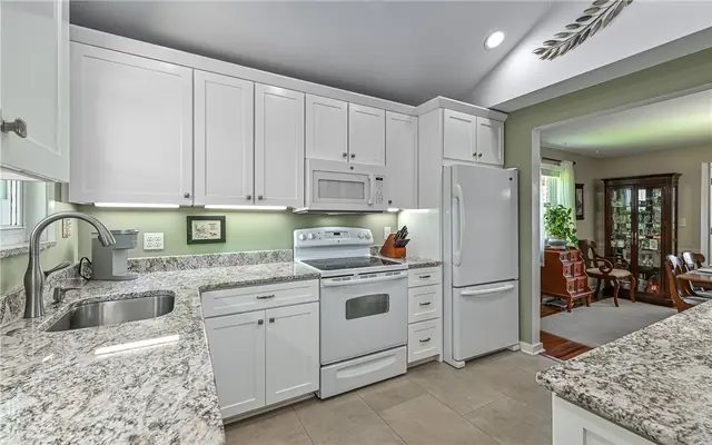 7921 Marmion Dr gallery image 42