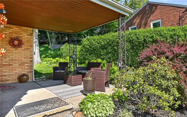 7921 Marmion Dr gallery image 45