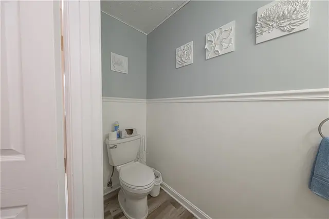 793 Sunset Cir gallery image 12