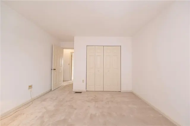 793 Sunset Cir gallery image 16