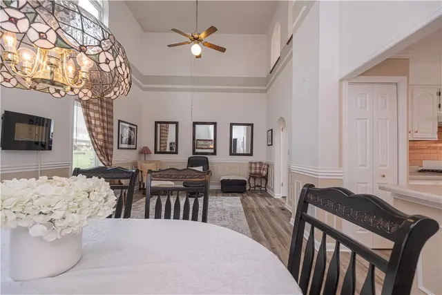 793 Sunset Cir gallery image 21