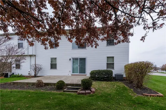 793 Sunset Cir gallery image 29