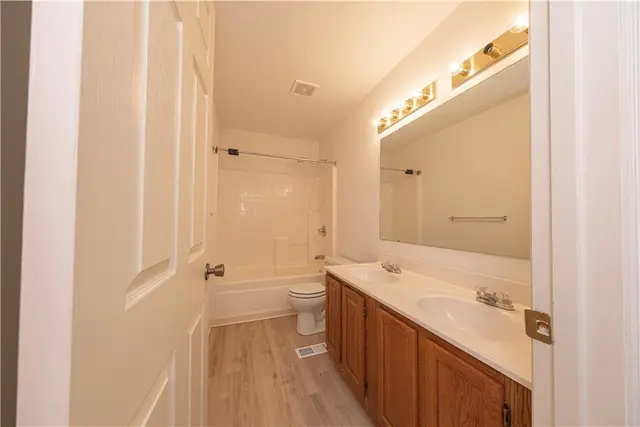 793 Sunset Cir gallery image 36