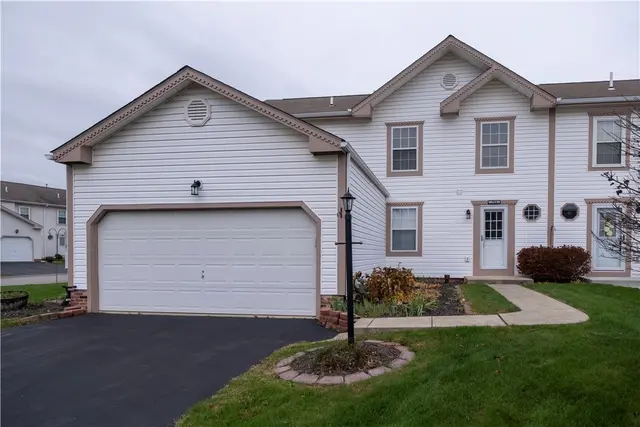 793 Sunset Cir