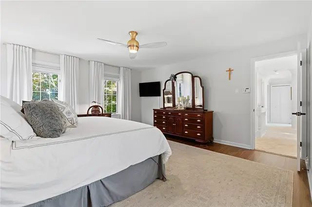 8 Harvester Court gallery image 16