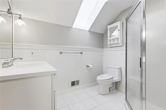 8 Harvester Court gallery image 39