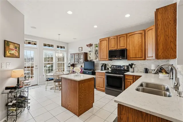 800 Norwegian Spruce Dr gallery image 14