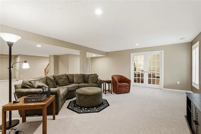 800 Norwegian Spruce Dr gallery image 38