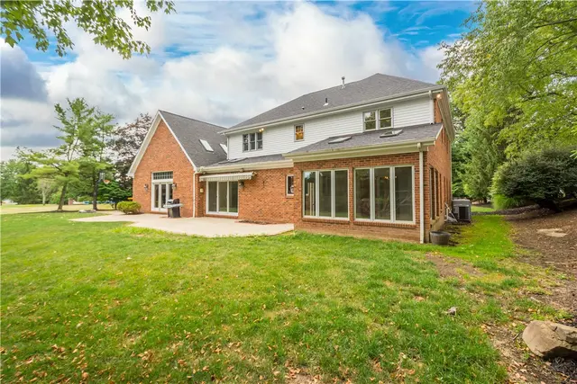 8008 Bayard Ct. gallery image 9