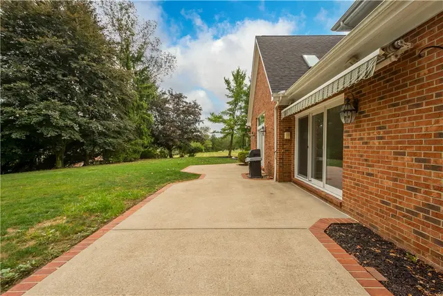 8008 Bayard Ct. gallery image 11