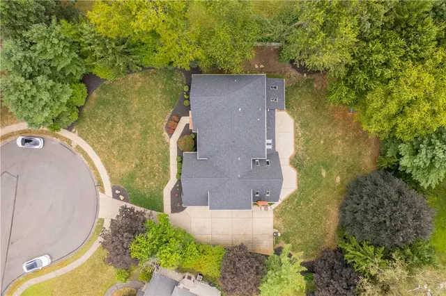 8008 Bayard Ct. gallery image 24