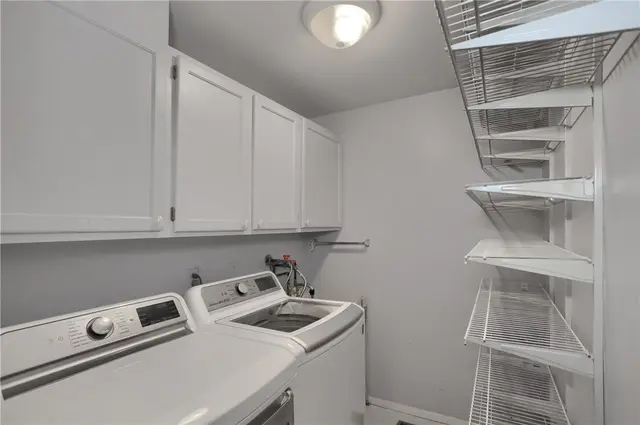 8008 Lingay Dr gallery image 2