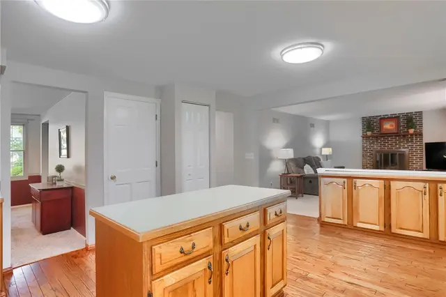 8008 Lingay Dr gallery image 26