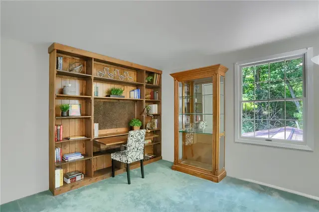 8008 Lingay Dr gallery image 42