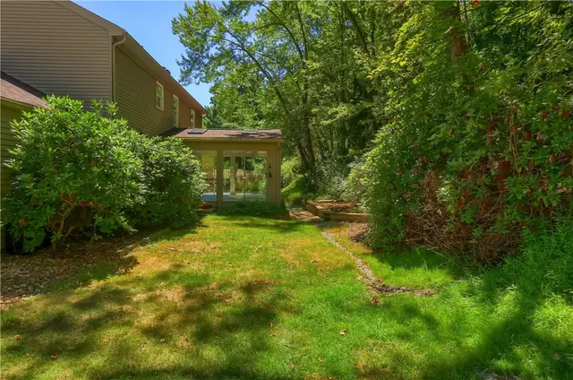 8008 Lingay Dr gallery image 44