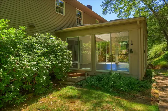 8008 Lingay Dr gallery image 46