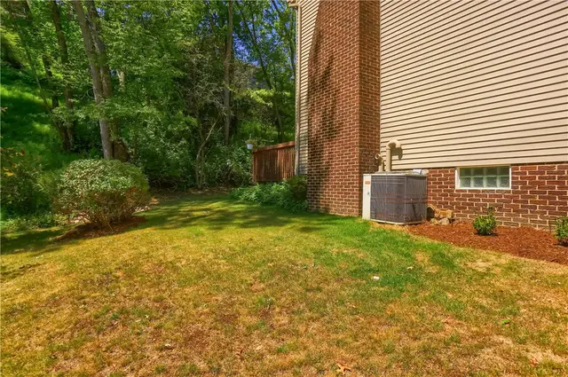 8008 Lingay Dr gallery image 48