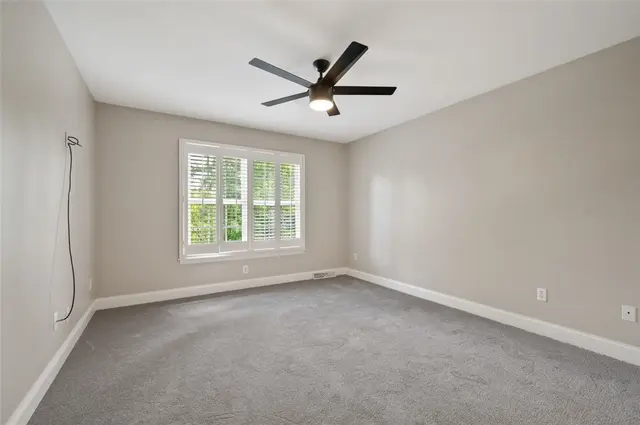 801 Huron Ct gallery image 11