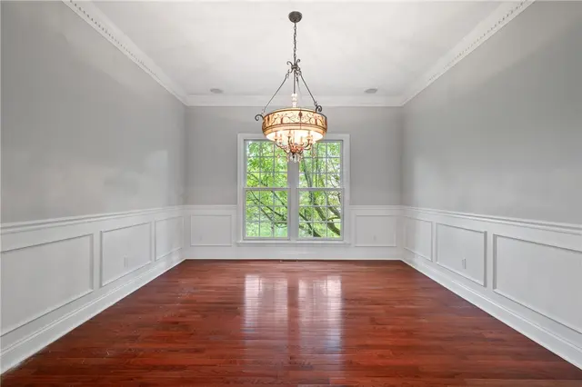 801 Huron Ct gallery image 16