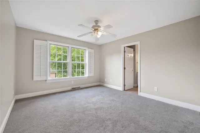 801 Huron Ct gallery image 29