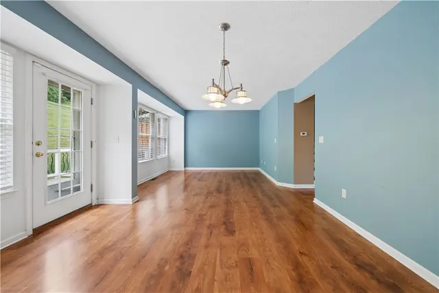 801 Norwegian Spruce Dr gallery image 3