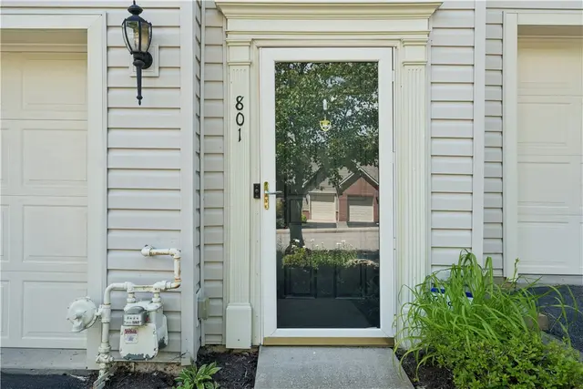 801 Norwegian Spruce Dr gallery image 13