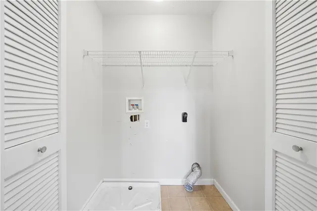 801 Norwegian Spruce Dr gallery image 15