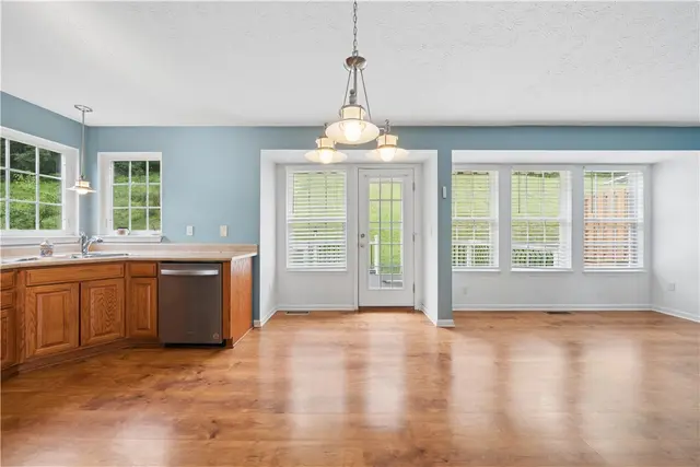 801 Norwegian Spruce Dr gallery image 35