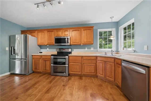 801 Norwegian Spruce Dr gallery image 37