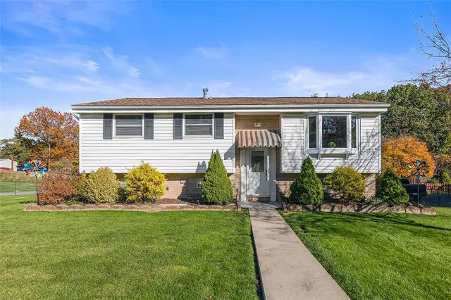 801 Redstone Dr gallery image 22