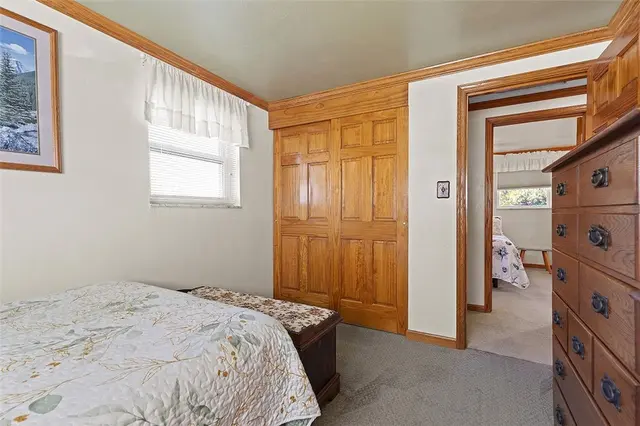 801 Redstone Dr gallery image 26