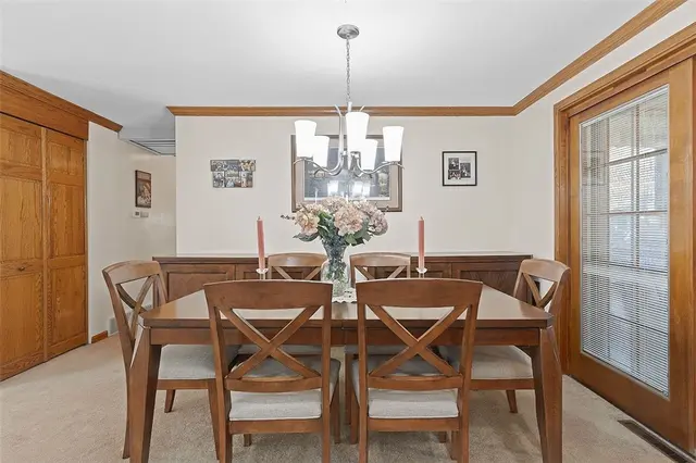 801 Redstone Dr gallery image 32