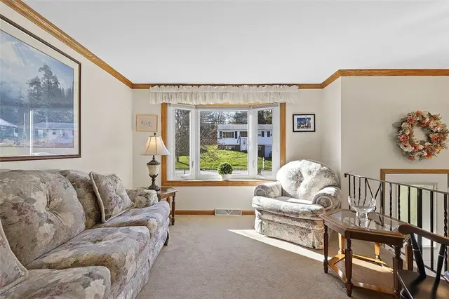 801 Redstone Dr gallery image 34