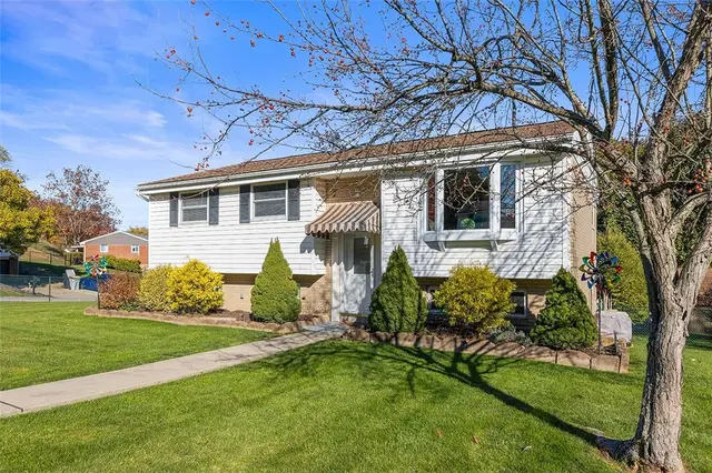 801 Redstone Dr gallery image 38
