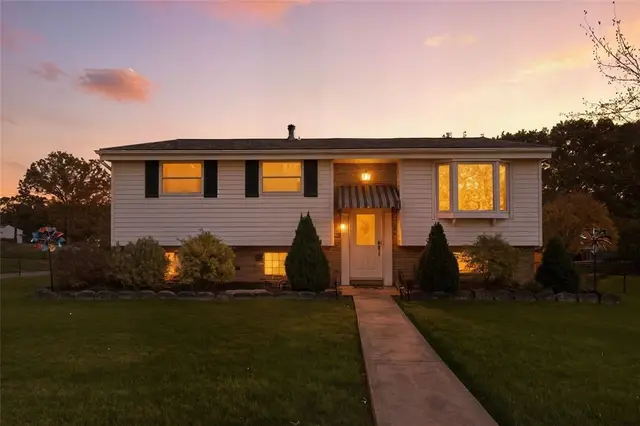 801 Redstone Dr gallery image 41