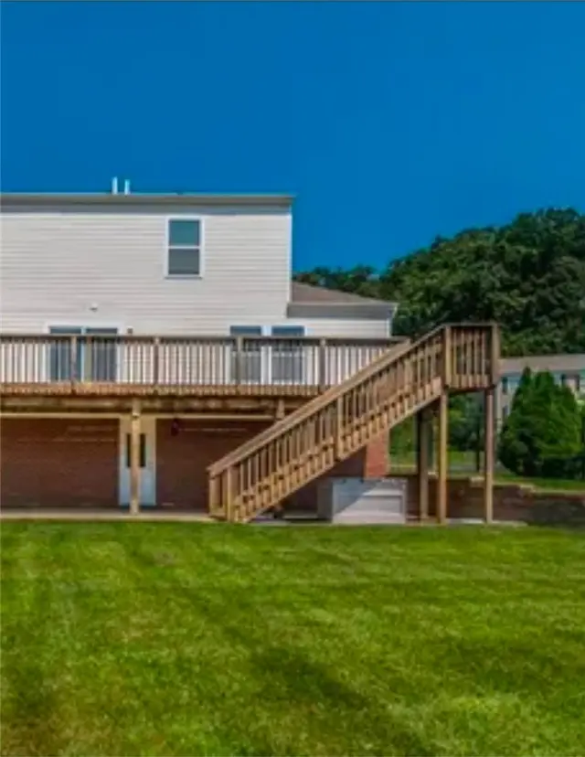 8010 Maureen Dr gallery image 2