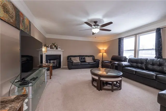 8010 Maureen Dr gallery image 13