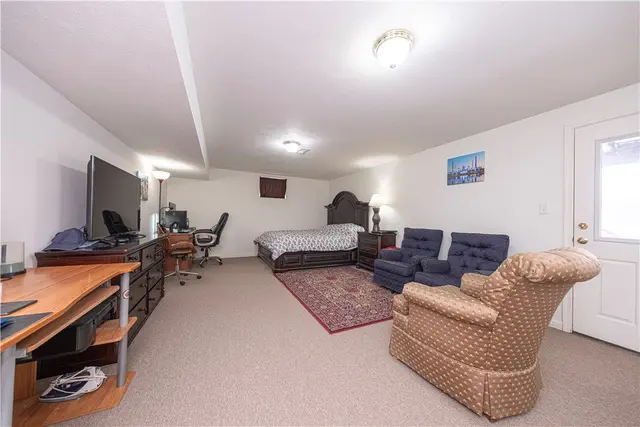 8010 Maureen Dr gallery image 48